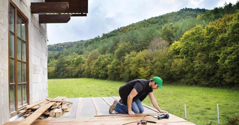 Mit der Muskelhypothek beim Immobilienbau Geld sparen